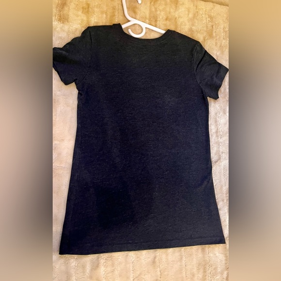 Cabela’s Woman’s Soft T-Shirt, Size Small, Never Worn/Execellent Condtion! - Picture 2 of 4